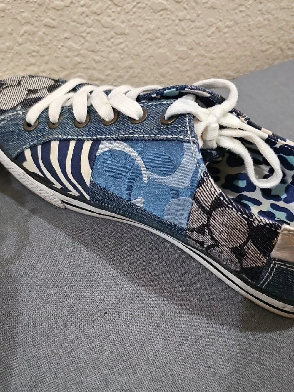 Coach women lace